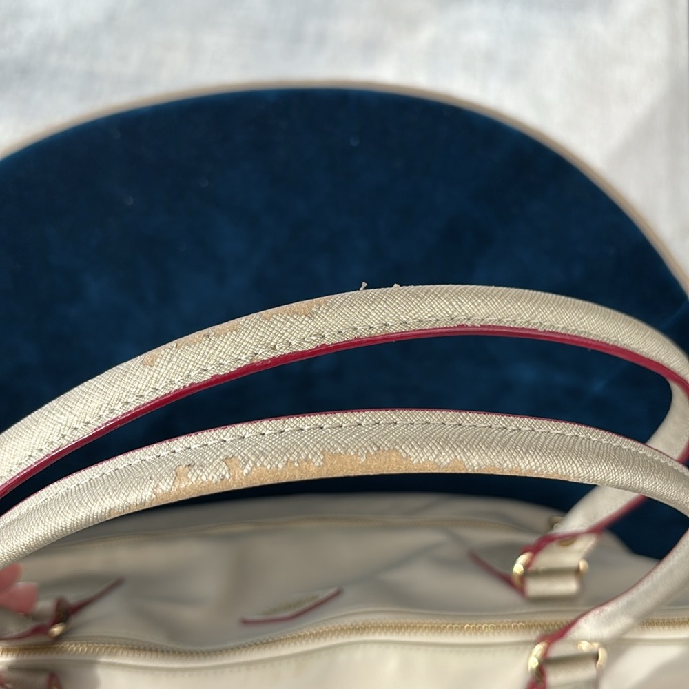 MZ Wallace Chelsea Large Tote in Flax Bedford. - Picture 8 of 8